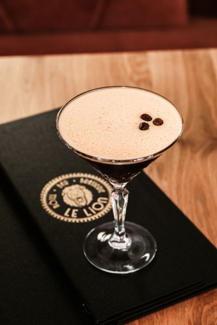 bar