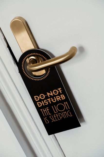 -do-not-distribut-lion